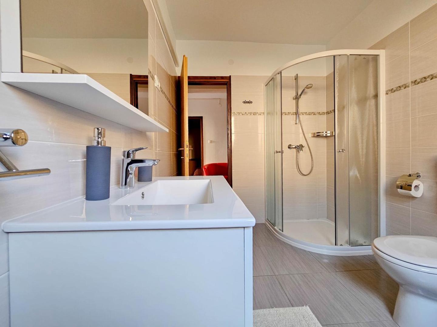 Maja One Apartman Novigrad Istria Kültér fotó