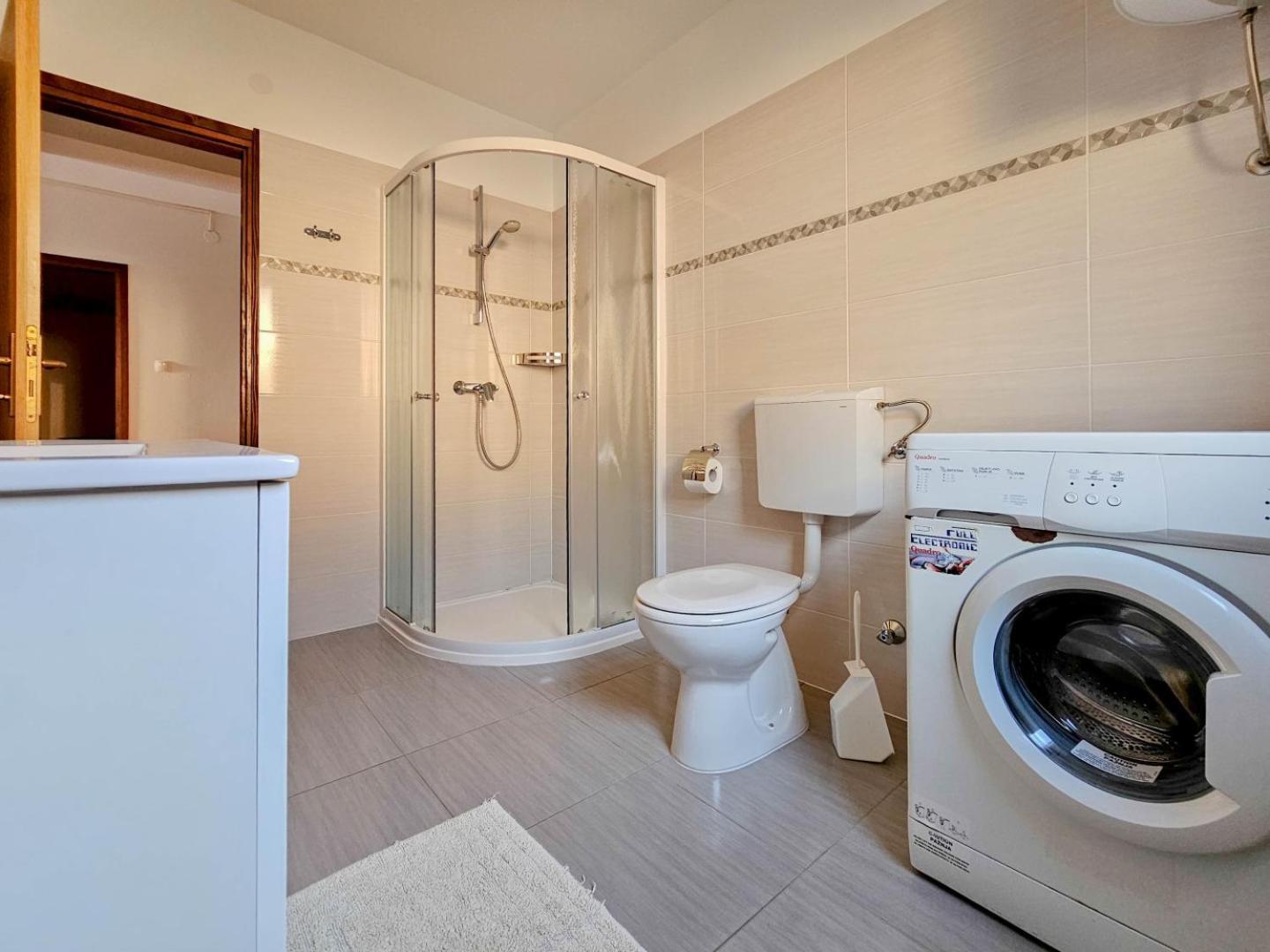 Maja One Apartman Novigrad Istria Kültér fotó